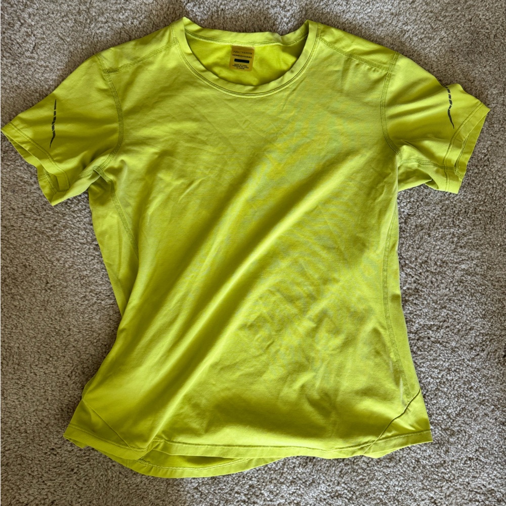 Tech tee shirt